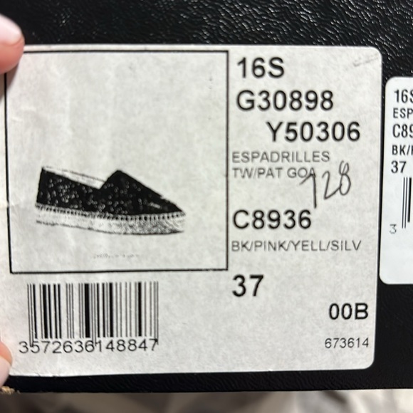 CHANEL TWEED ESPADRILLES! (With Original box and bag) SIZE 37 BLACK - Picture 2 of 8